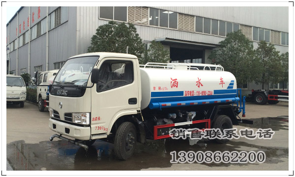 云南路橋建設再次制定采購國五灑水車